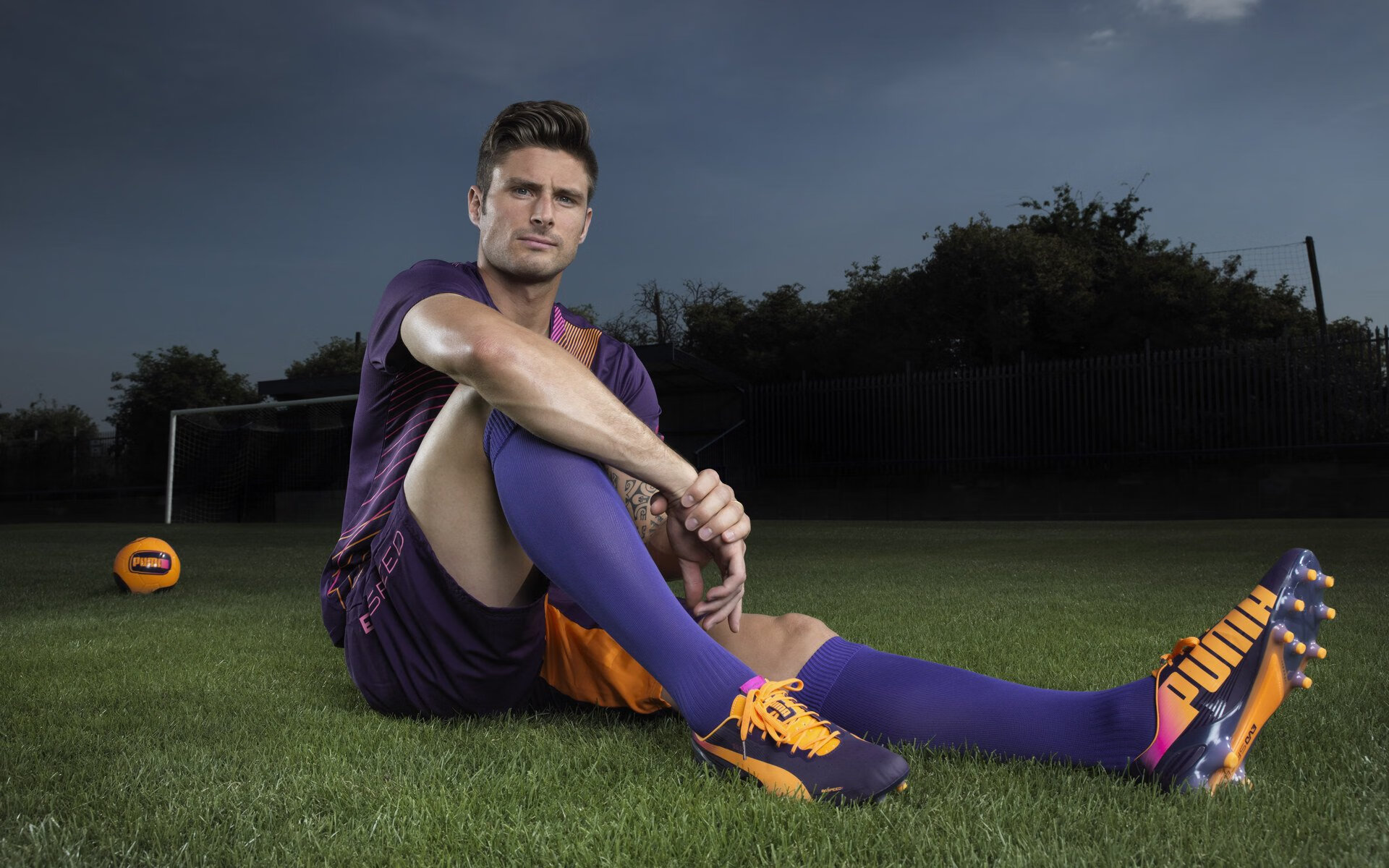 开云体育-帕尔梅拉斯签下实力后卫，帕尔梅拉斯现任主教练